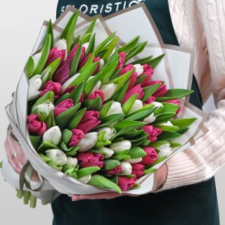 Букет из тюльпанов 51шт «Красочная весна»