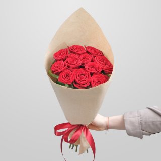 Букет красных Роз 11 шт 60 см «Манящей»