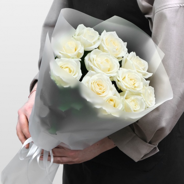 Букет белых Роз 60 см «Белоснежная Красота»