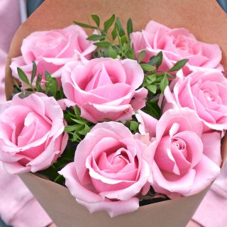 Букет розовых Роз 7 шт 60 см «Топаз»
