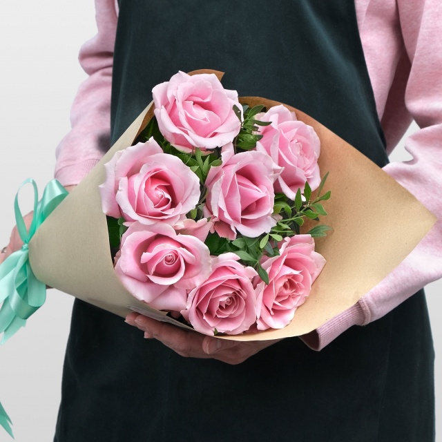 Букет розовых Роз 60 см «Топаз»