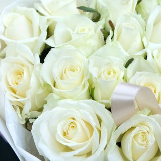 Букет из белых Роз 19 шт 60 см «Жемчужная радость»