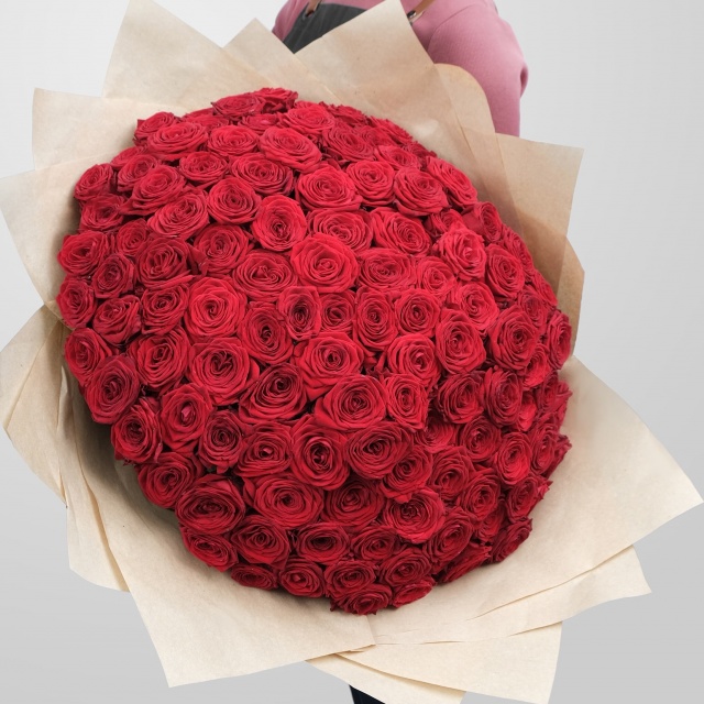Букет из красных Роз 125 шт 80 см «Авиэтта»