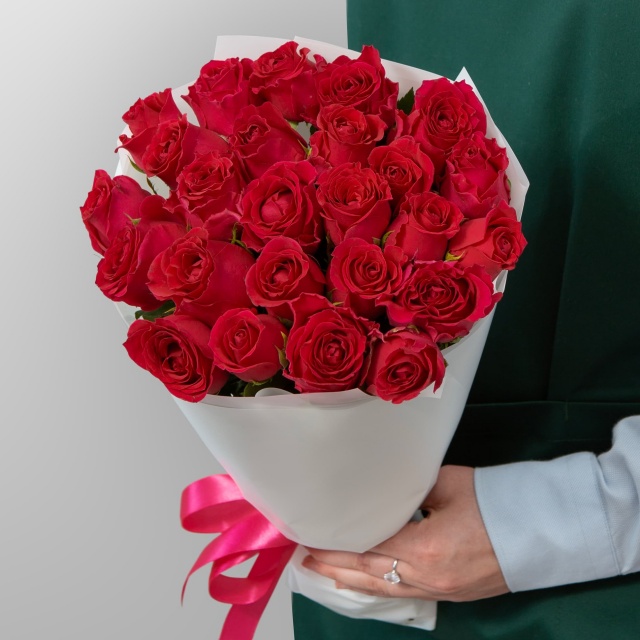 Букет из малиновых Роз 25 шт 40 см «Милена»