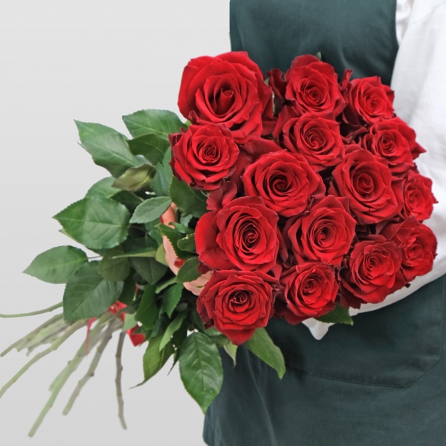 Букет из красных Роз 15 шт 100 см «Идеальная любовь»