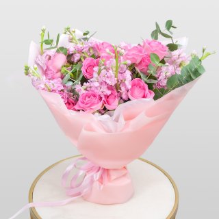 Букет из Роз и Маттиол «Розовая Красота»