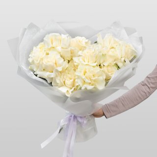 Букет белых Роз «Цефея»