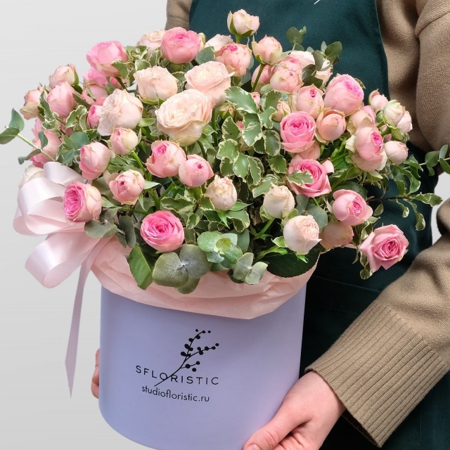 Композиция из Кустовых Роз «Эсмеральда»