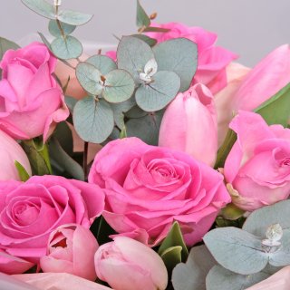 Букет из Тюльпанов и Роз «Цветочное вдохновение»