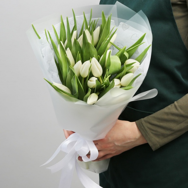 Букет из Тюльпанов «Снежная лагуна»