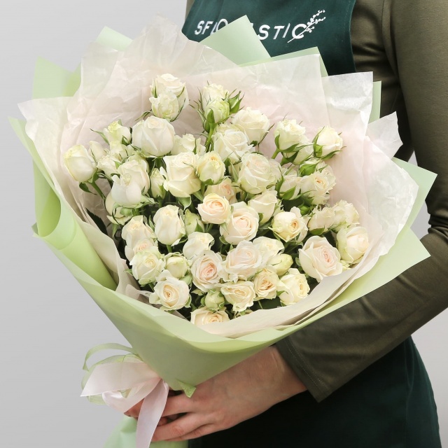 Букет из Кустовых Роз «Белая Арктика» Букет из Кустовых Роз «Белая Арктика»
