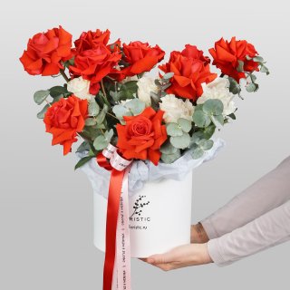 Композиция из Роз Эквадор «Секрет»