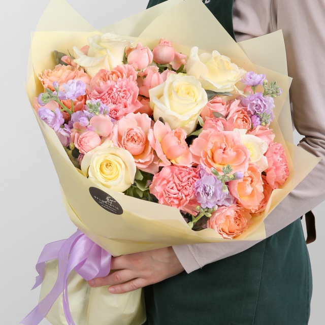 Букет из Роз, Гвоздик и Маттиолы «Твое тепло» Букет из Роз, Гвоздик и Маттиолы «Твое тепло»