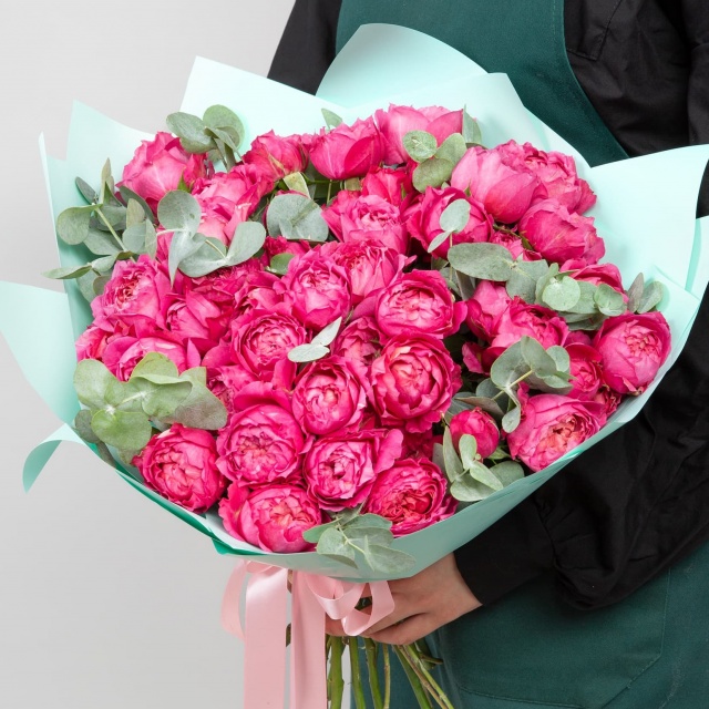 Букет Кустовых Роз «Вдохновение Любви»