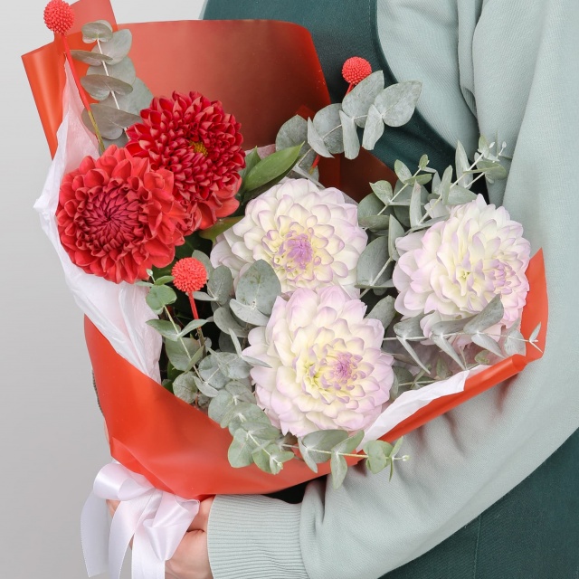 Букет из Георгин и Краспедии «Здравствуй, Школа!» Букет из Георгин и Краспедии «Здравствуй, Школа!»