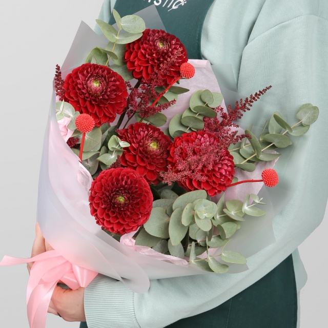 Букет из Георгин и Астильбы «Праздник Знаний»