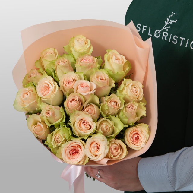 Букет Роз Кения 25 шт «Ваниль и пудра»
