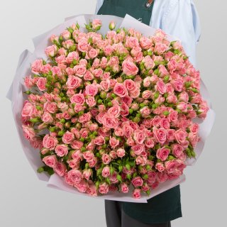 Букет из кустовых Роз «Королевский сад»