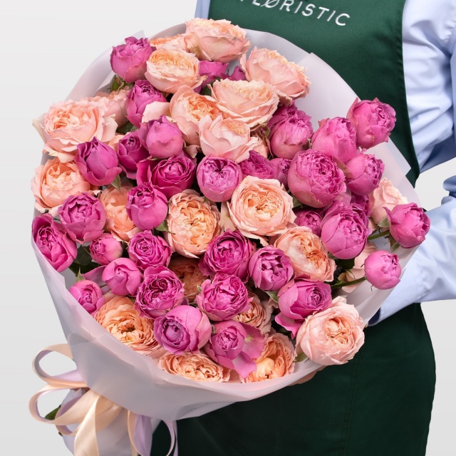 Букет Кустовых Роз «Малиновая заря»