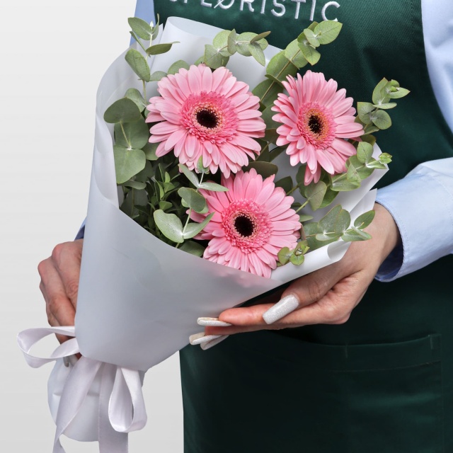 Букет из Гермини и Эвкалипта «Розовая мистерия»