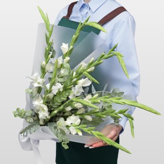 Букет из Гладиолусов и Эвкалипта «Сияние дня»