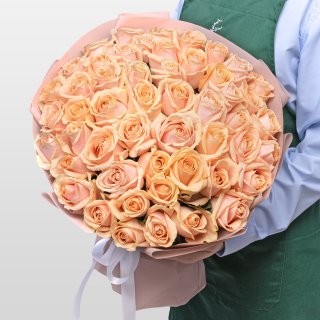 Букет из персиковых Роз Талея 51 шт «Королевский Кашемир» Букет из персиковых Роз Талея 51 шт «Королевский Кашемир»