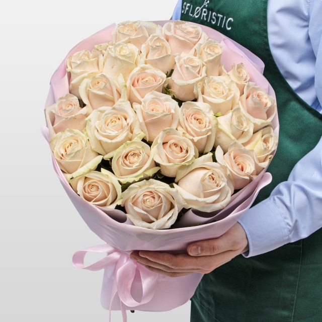 Букет из Роз Лилу 25 шт «Шелковая Роса»