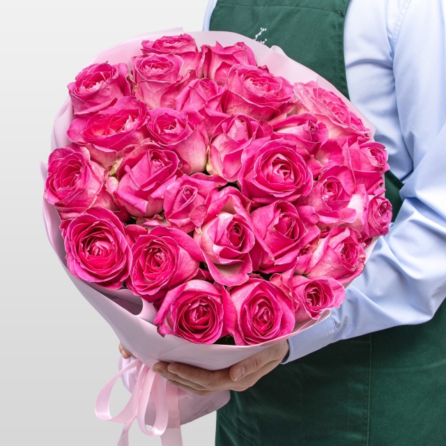 Букет из Роз Либерти 25 шт «Любовное Письмо»