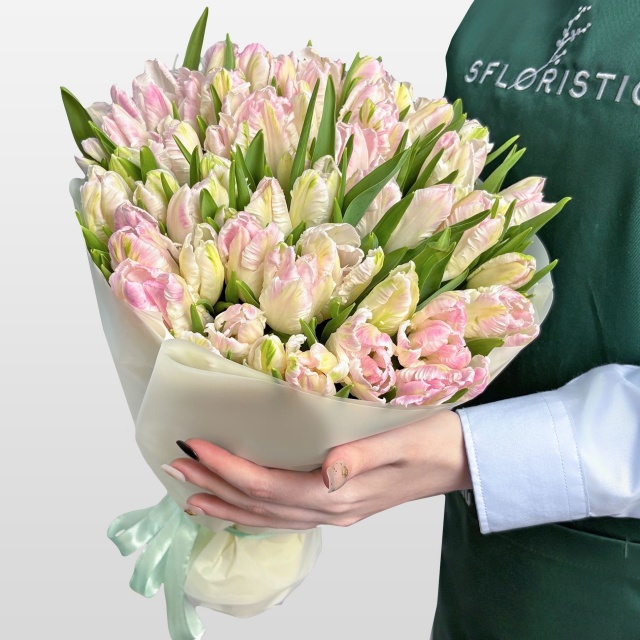 Букет бело-розовых Пионовидных Тюльпанов 51 шт «Сливочный пломбир»