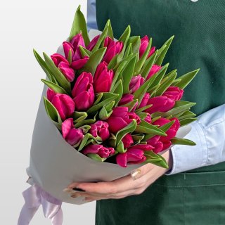 Букет розовых Тюльпанов 25 шт «Изящный Дар» Букет розовых Тюльпанов 25 шт «Изящный Дар»