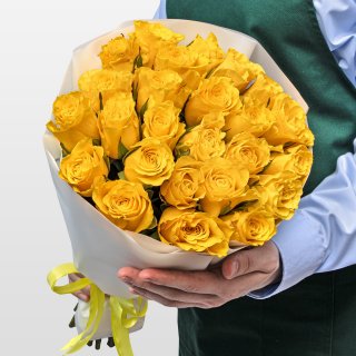 Букет желтых Роз Кения 40 см 25 шт «Радостный Сюрприз»