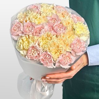 Букет из розовых и желтых Гвоздик 25 шт «Жемчужное Сияние»