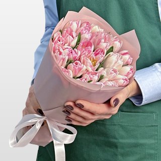 Букет из нежно-розовых Тюльпанов 25 шт «Улыбка Нимфы»
