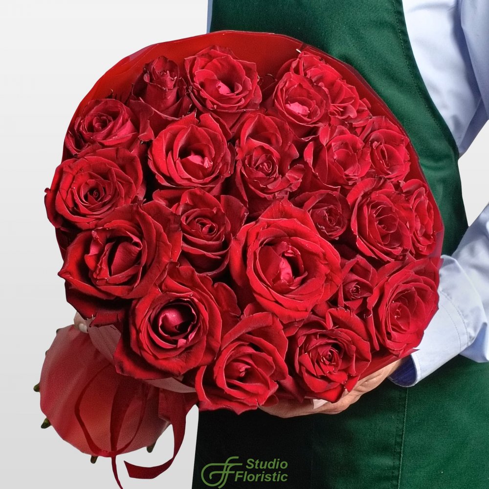 Букет из красных Роз Кения 60 см 21 шт «Искушение» Букет из красных Роз Кения 60 см 21 шт «Искушение»
