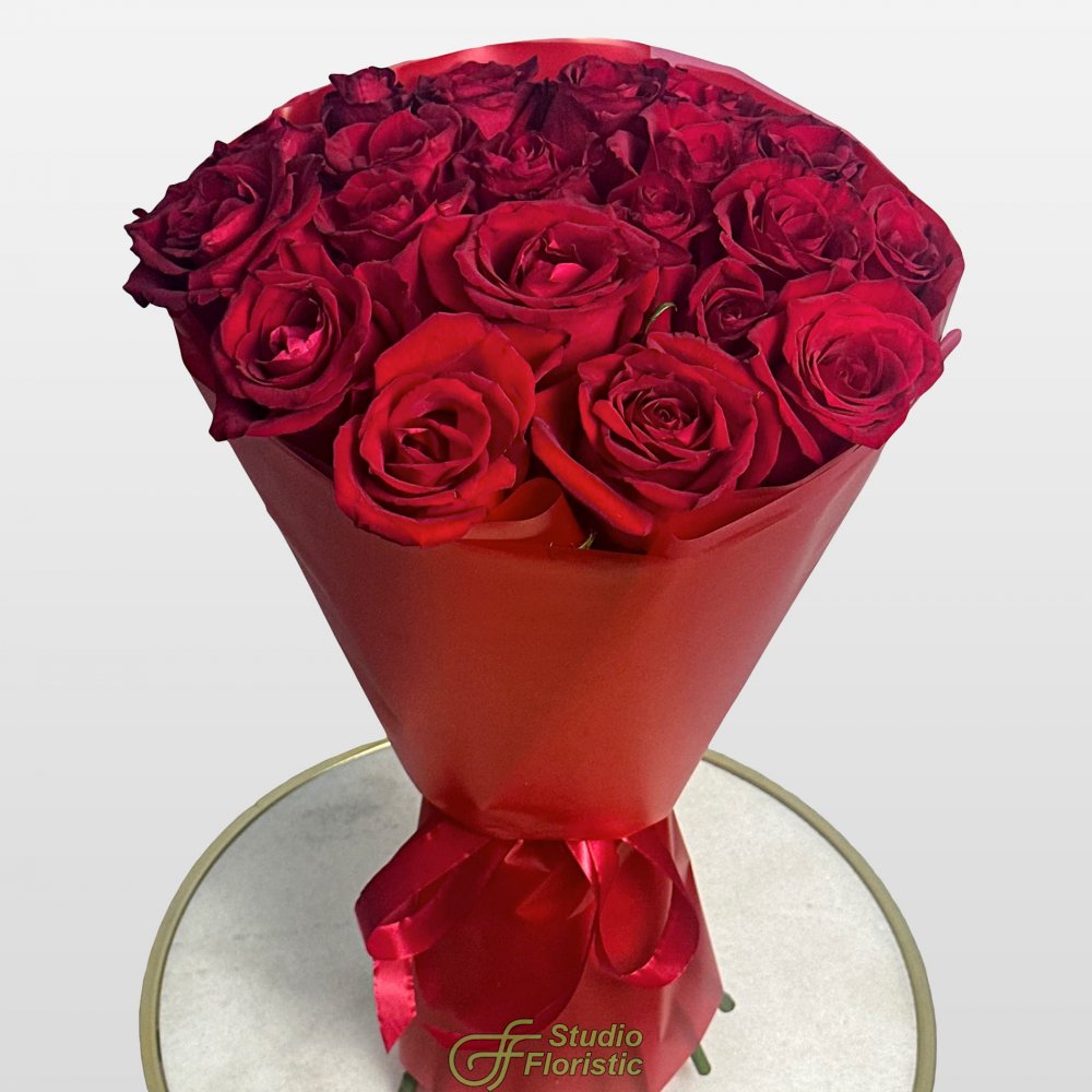 Букет из красных Роз Кения 60 см 21 шт «Искушение» Букет из красных Роз Кения 60 см 21 шт «Искушение»