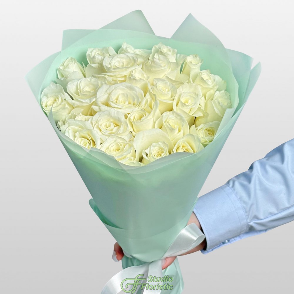 Букет из белых Роз Кения 40 см 25 шт «Айсберг» Букет из белых Роз Кения 40 см 25 шт «Айсберг»