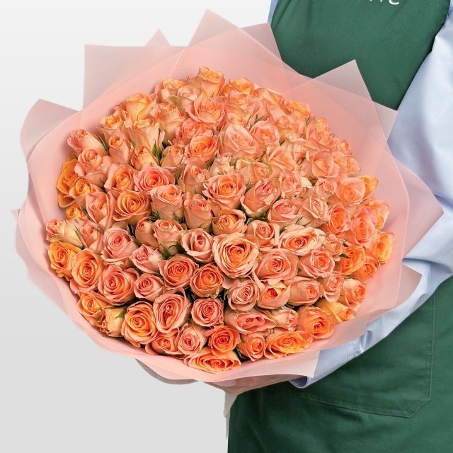 Букет из персиковых Роз Кения 40 см 101 шт «Нежность шампани» Букет из персиковых Роз Кения 40 см 101 шт «Нежность шампани»