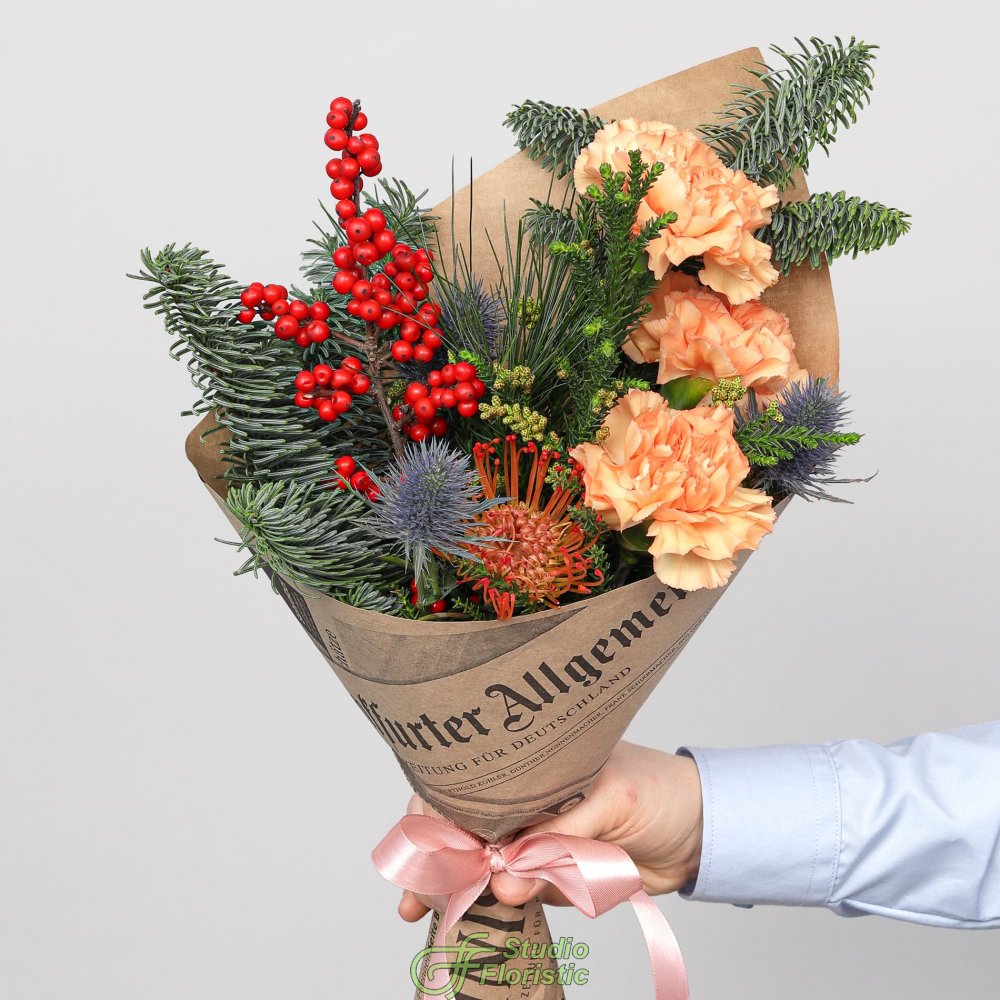 Новогодний букет из Нобилиса, Эрингиума и Диантусов «Зимние Сумерки» Новогодний букет из Нобилиса, Эрингиума и Диантусов «Зимние Сумерки»