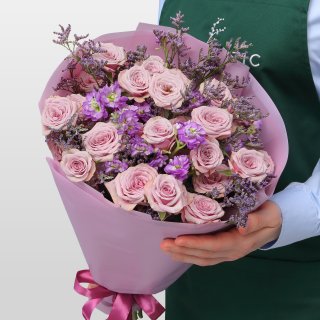 Букет из Кустовых Роз, Маттиол и Лимониума «Магия аметиста» Букет из Кустовых Роз, Маттиол и Лимониума «Магия аметиста»