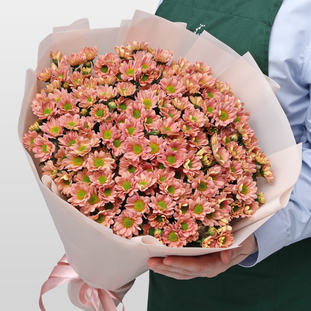 Букет из Персиковых Хризантем Сантини 25 шт «Персиковое облако»