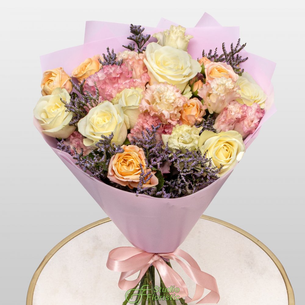 Букет из Роз, Эустомы и Лимониума «Миг нежности» Букет из Роз, Эустомы и Лимониума «Миг нежности»