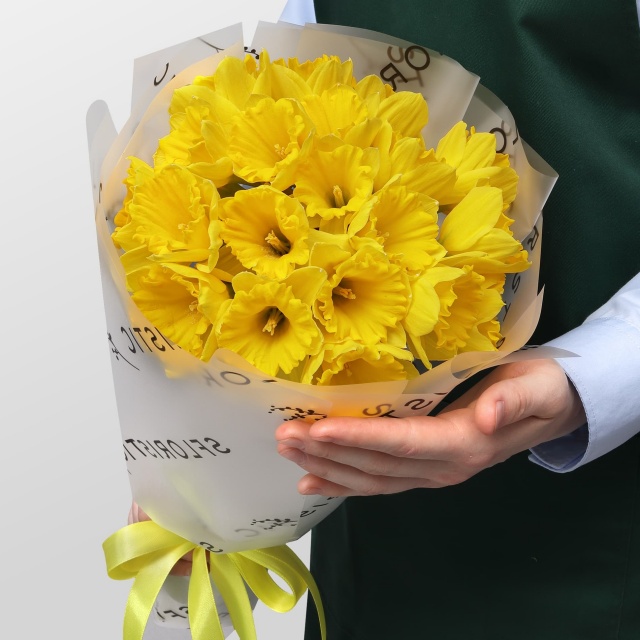 Букет из Желтых Нарциссов 21 шт «Кусочек солнца» Букет из Желтых Нарциссов 21 шт «Кусочек солнца»