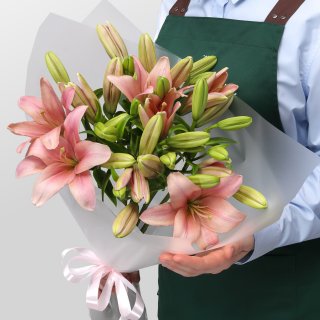 Букет из Розовой Азиатской Лилии 9 шт «Шелковый путь»