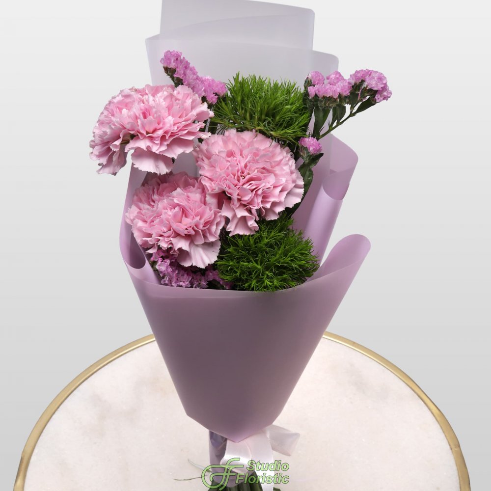 Букет из Гвоздик и Статицы «Майский сад» Букет из Гвоздик и Статицы «Майский сад»