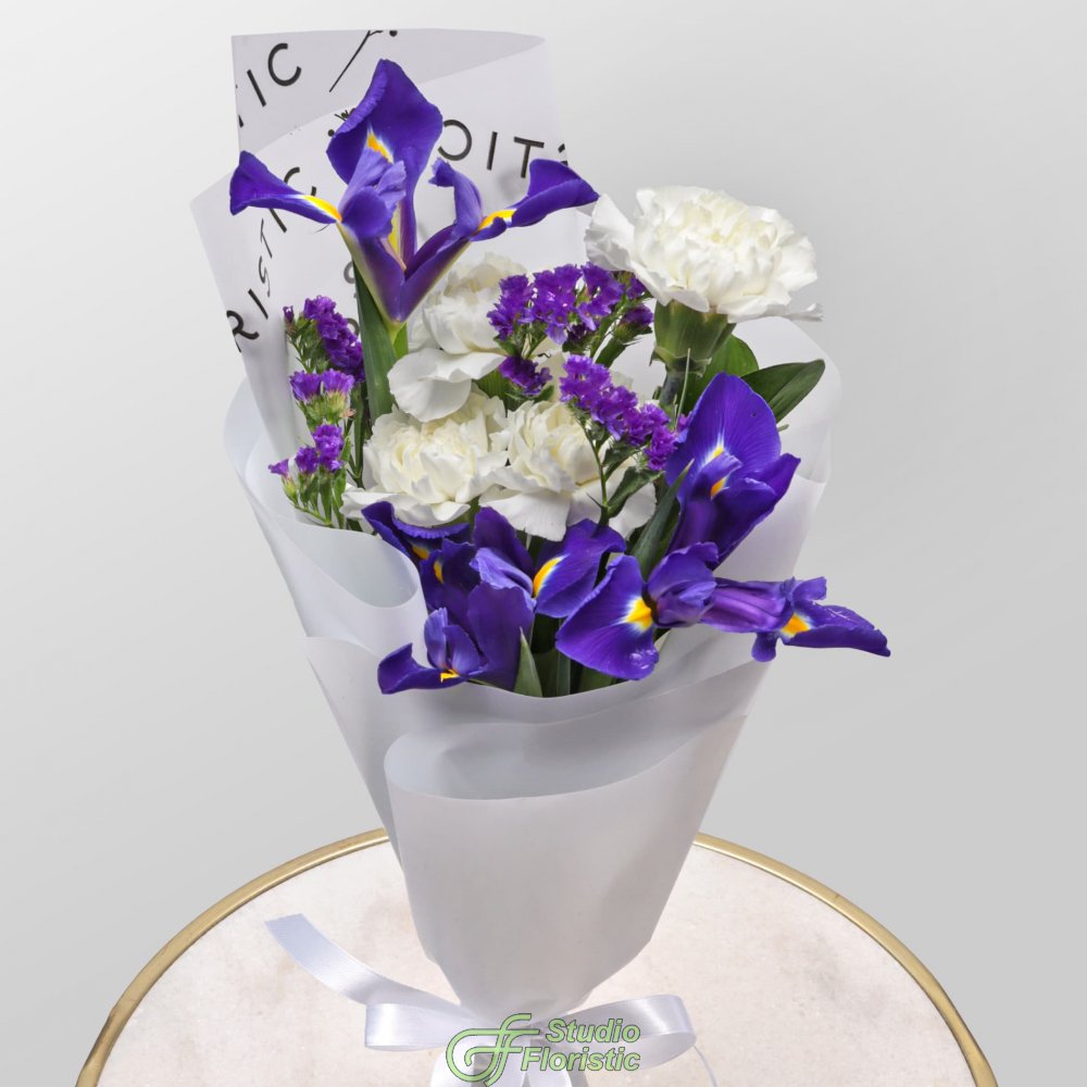 Букет из Ирисов и Диантусов «Сумерки в саду» Букет из Ирисов и Диантусов «Сумерки в саду»