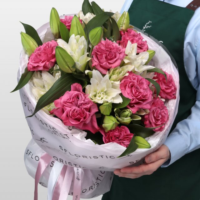 Букет из Роз и Лилий «Огненный лед»